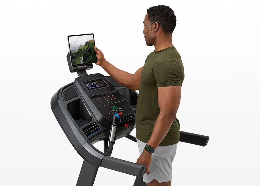 7.0 AT Treadmill - Image 10