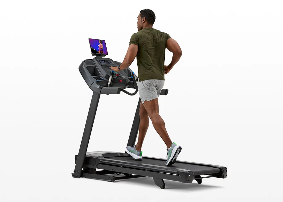 7.0 AT Treadmill - Image 4